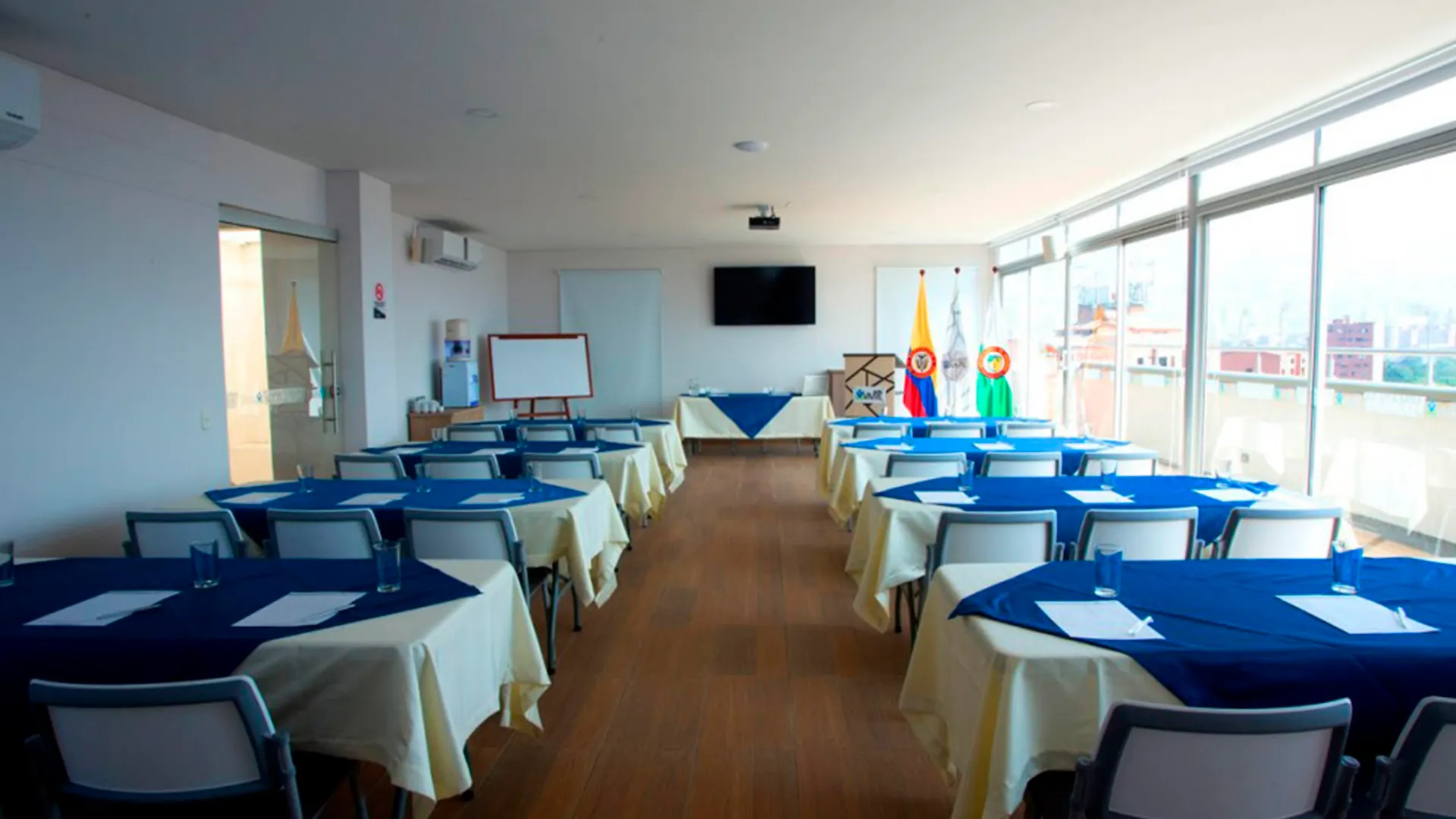 Hotel Vivre Medellín 3*,