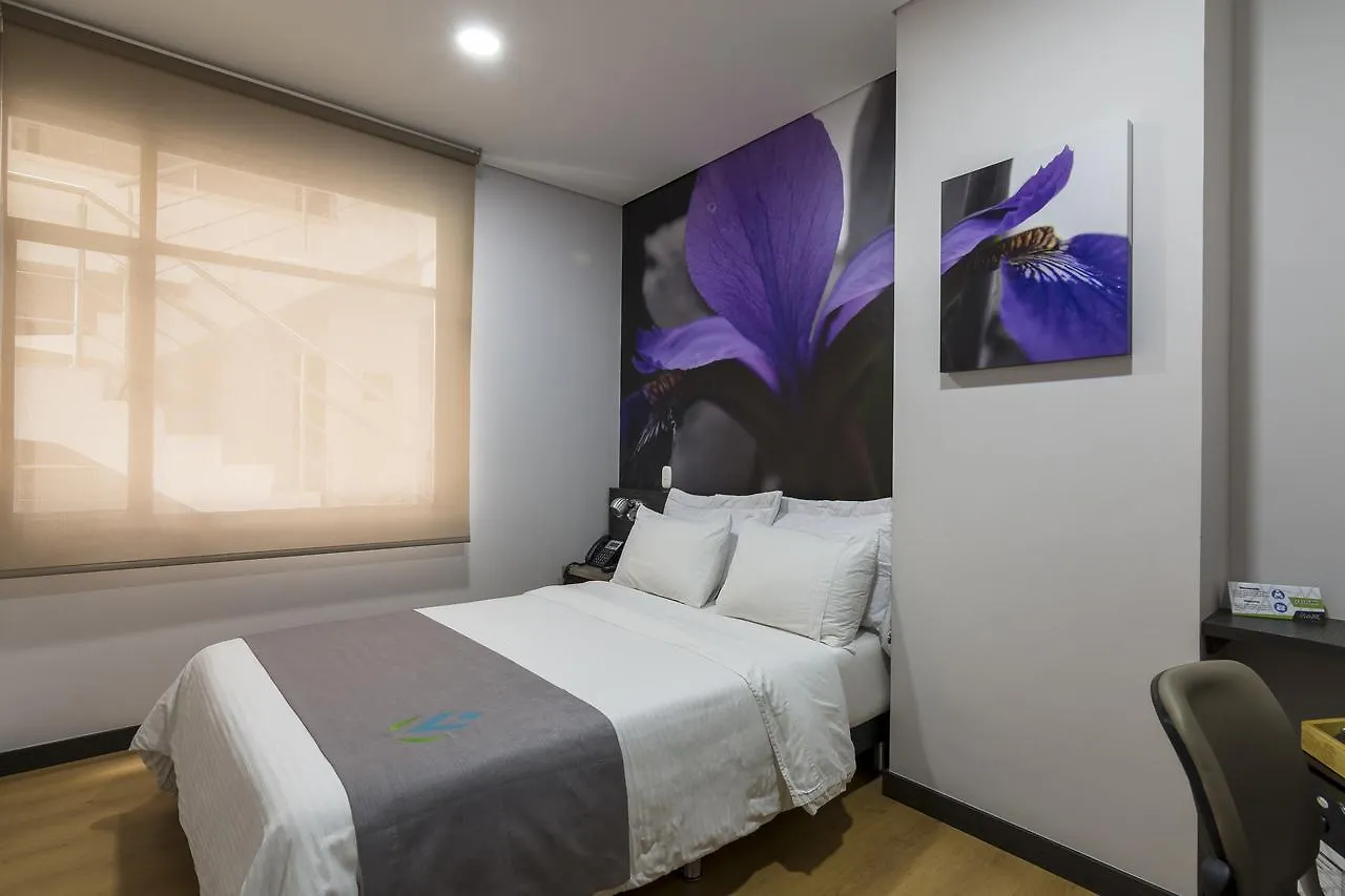Hotel Vivre Medellín 3*,